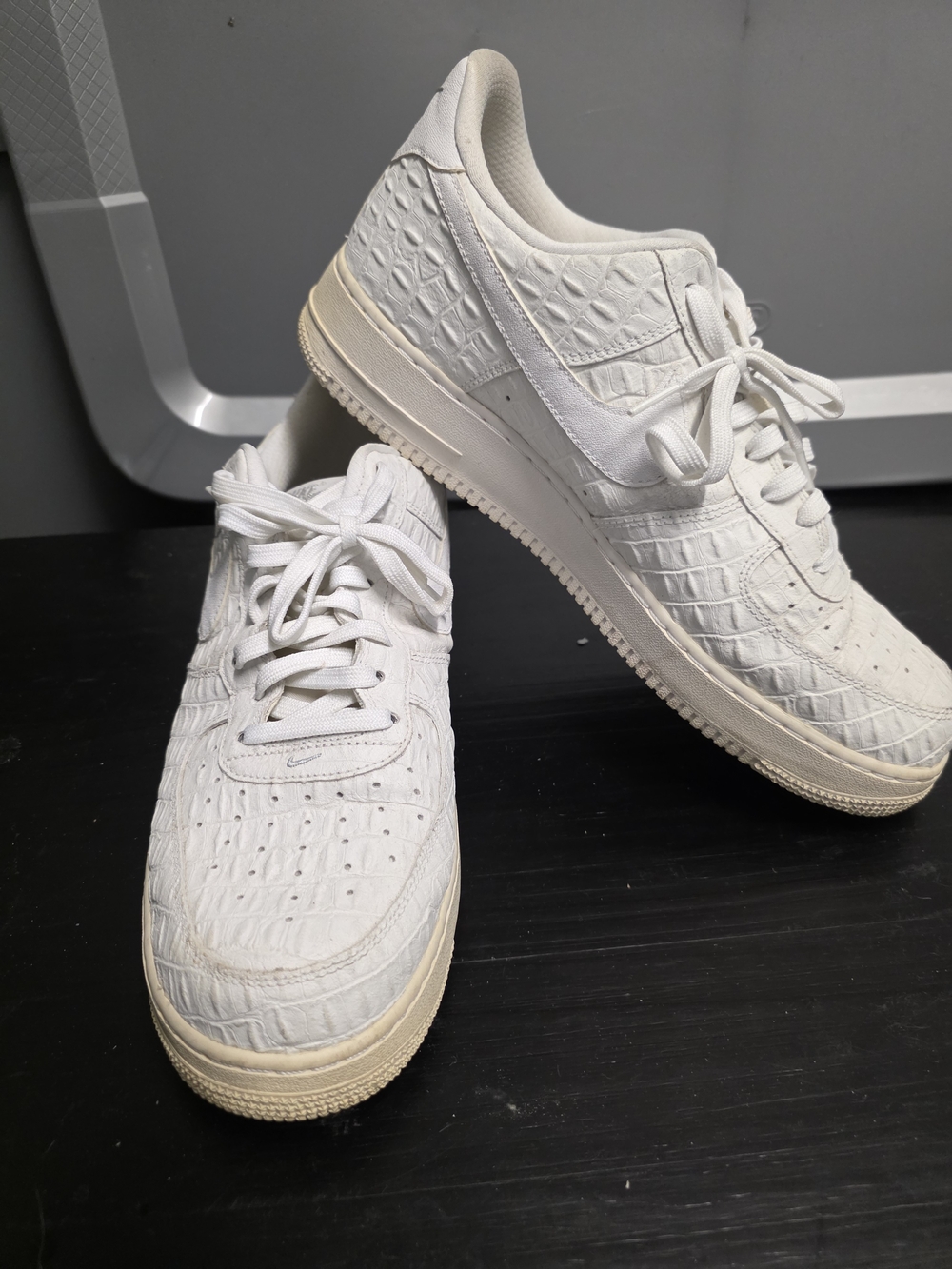 Nike Shoes Mens Size 13 Air Force 1 Low '07 LV8 Athletic Sneakers White
